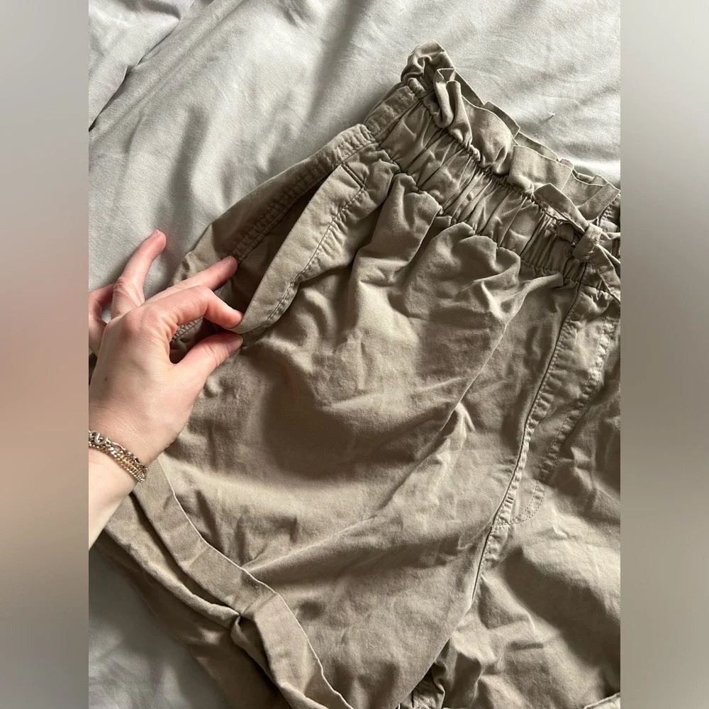 Abercrombie Paper Bag Shorts - Picture 5 of 10